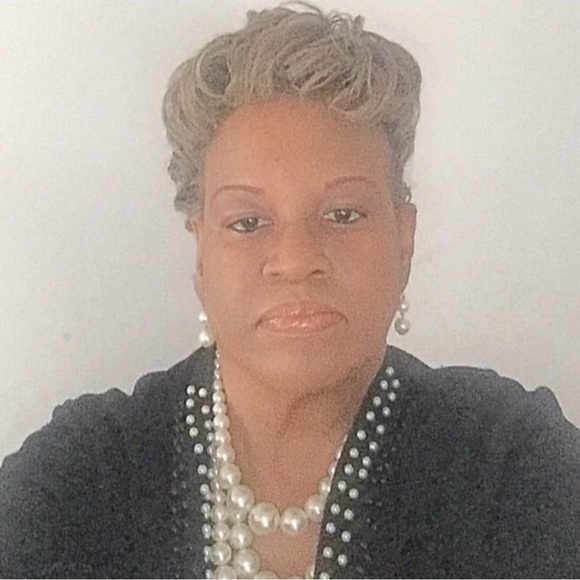 Paparazzi Dazzling Silver Filigree Earrings - Picture 8 of 12